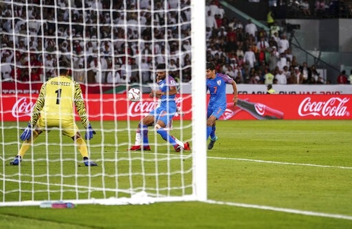 Nhìn lại trận thua đáng tiếc của Ấn Độ trước UAE - Ảnh 8.