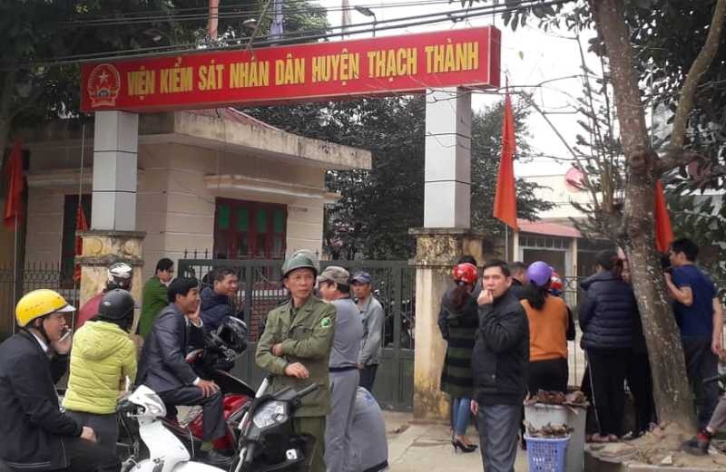 Phó viện trưởng VKSND huyện tử vong bất thường tại cơ quan - Ảnh 2. Phó viện trưởng VKSND huyện tử vong bất thường tại cơ quan - Ảnh 2.