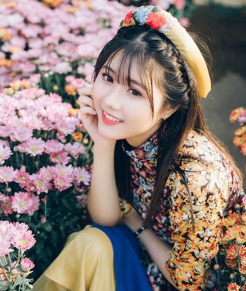 Á khôi ĐH Hutech là “thiên thần áo trắng” Bình Phước từng gây sốt - Ảnh 2. Á khôi ĐH Hutech là “thiên thần áo trắng” Bình Phước từng gây sốt - Ảnh 2.