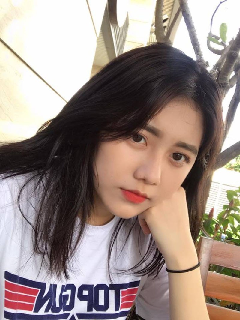 Á khôi ĐH Hutech là “thiên thần áo trắng” Bình Phước từng gây sốt - Ảnh 4. Á khôi ĐH Hutech là “thiên thần áo trắng” Bình Phước từng gây sốt - Ảnh 4.