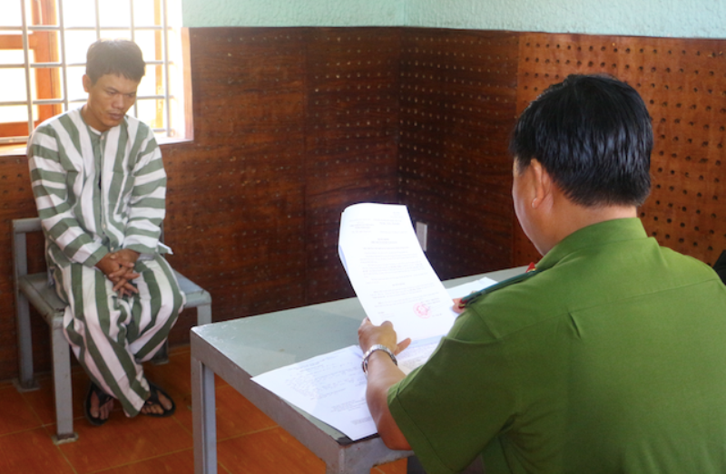 Khởi tố nam thanh niên gây ra vụ trộm hơn 8 tỷ đồng ở Vĩnh Long - 1 Khởi tố nam thanh niên gây ra vụ trộm hơn 8 tỷ đồng ở Vĩnh Long - 1