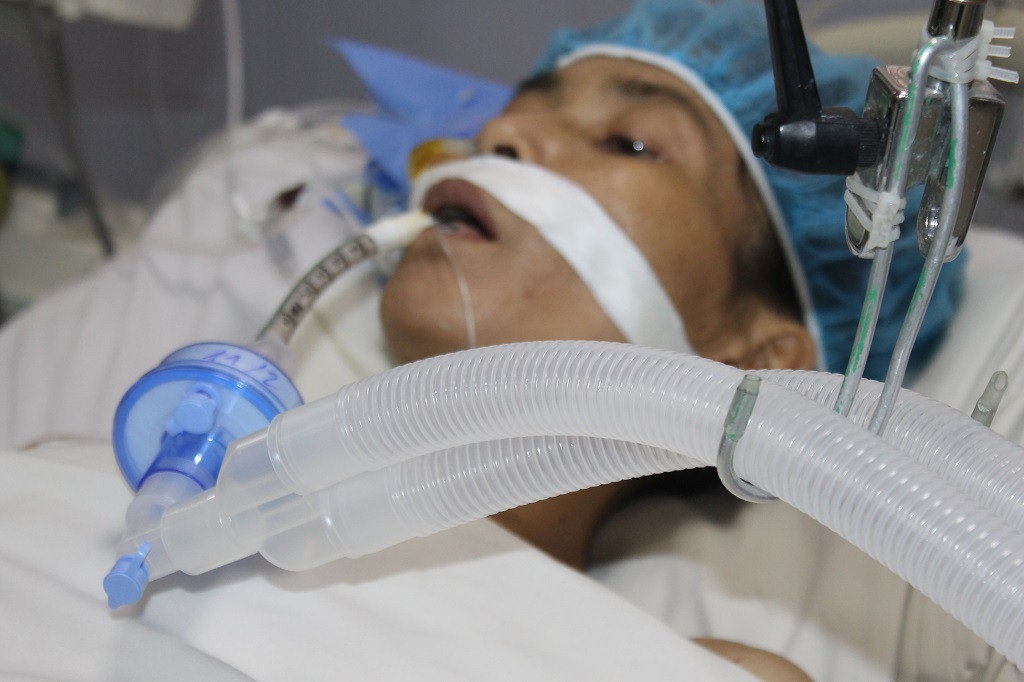 Mẹ đơn thân người dân tộc Mường nguy kịch vì suy tim nặng - Ảnh 4. Mẹ đơn thân người dân tộc Mường nguy kịch vì suy tim nặng - Ảnh 4.