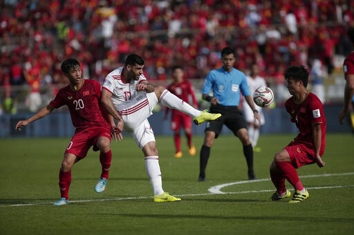 Việt Nam 0-2 Iran: Chênh lệnh đẳng cấp - Ảnh 12. Việt Nam 0-2 Iran: Chênh lệnh đẳng cấp - Ảnh 12.