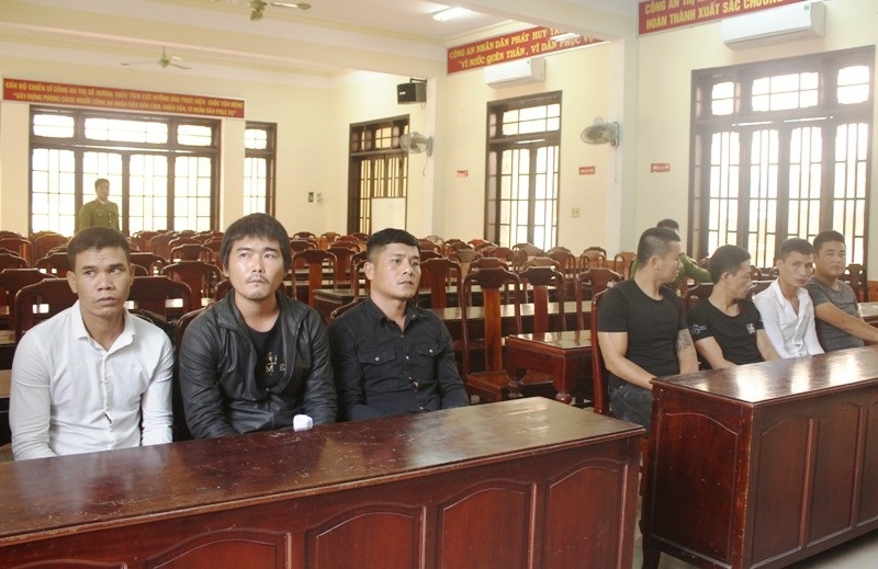 Khởi tố 9 đối tượng thuộc các băng nhóm đòi nợ thuê tại Huế - Ảnh 2. Khởi tố 9 đối tượng thuộc các băng nhóm đòi nợ thuê tại Huế - Ảnh 2.