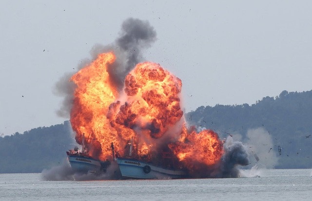 Indonesia tăng cường vũ khí thách thức tàu cá Trung Quốc trên Biển Đông - Ảnh 2. Indonesia tăng cường vũ khí thách thức tàu cá Trung Quốc trên Biển Đông - Ảnh 2.