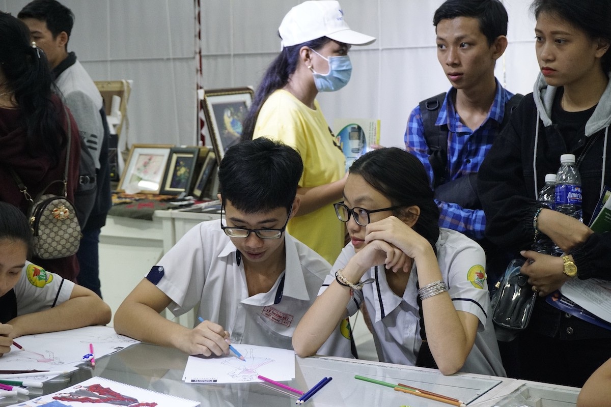 Trường cho phép học sinh lớp 12 học đại học - Ảnh 3. Trường cho phép học sinh lớp 12 học đại học - Ảnh 3.