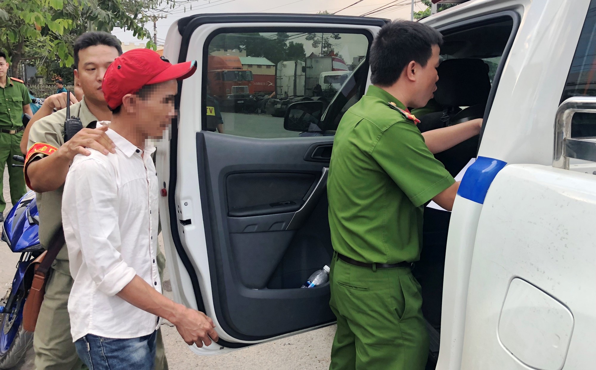 TPHCM: Kinh hoàng tài xế container dùng 3 loại ma túy, phóng như bay trên xa lộ - Ảnh 5. TPHCM: Kinh hoàng tài xế container dùng 3 loại ma túy, phóng như bay trên xa lộ - Ảnh 5.