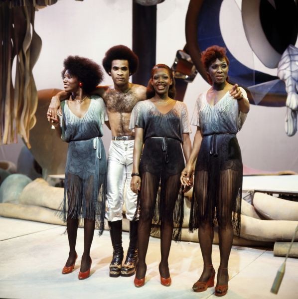 Boney M: Tôi thấy tôi trong những cái Tết Việt Nam - Ảnh 5. Boney M: Tôi thấy tôi trong những cái Tết Việt Nam - Ảnh 5.