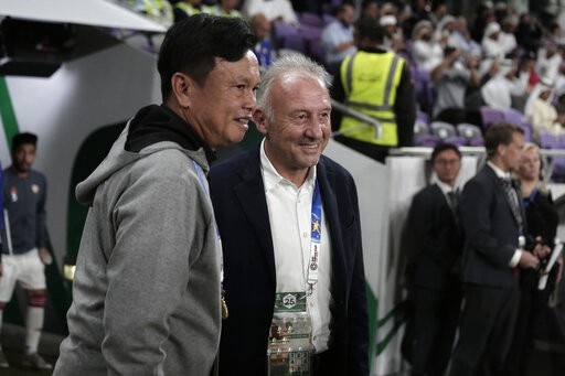 UAE 1-1 Thái Lan: Dắt tay nhau đi tiếp - Ảnh 11. UAE 1-1 Thái Lan: Dắt tay nhau đi tiếp - Ảnh 11.
