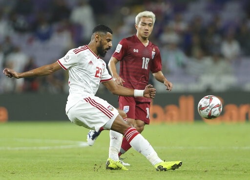 UAE 1-1 Thái Lan: Dắt tay nhau đi tiếp - Ảnh 5. UAE 1-1 Thái Lan: Dắt tay nhau đi tiếp - Ảnh 5.