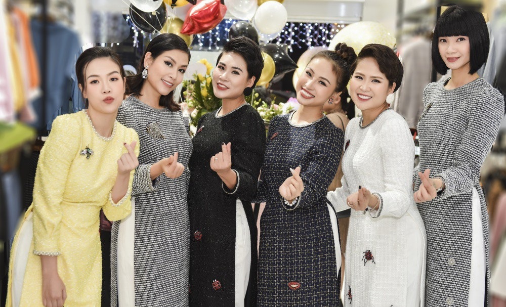 Mẹ đơn thân Vân Hugo lần đầu tiết lộ về bạn trai hiện tại - Ảnh 4. Mẹ đơn thân Vân Hugo lần đầu tiết lộ về bạn trai hiện tại - Ảnh 4.