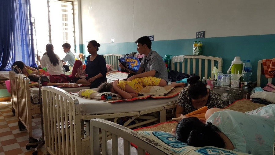Bị sởi tấn công, nhiều thai phụ mất con, sinh non - Ảnh 1. Bị sởi tấn công, nhiều thai phụ mất con, sinh non - Ảnh 1.