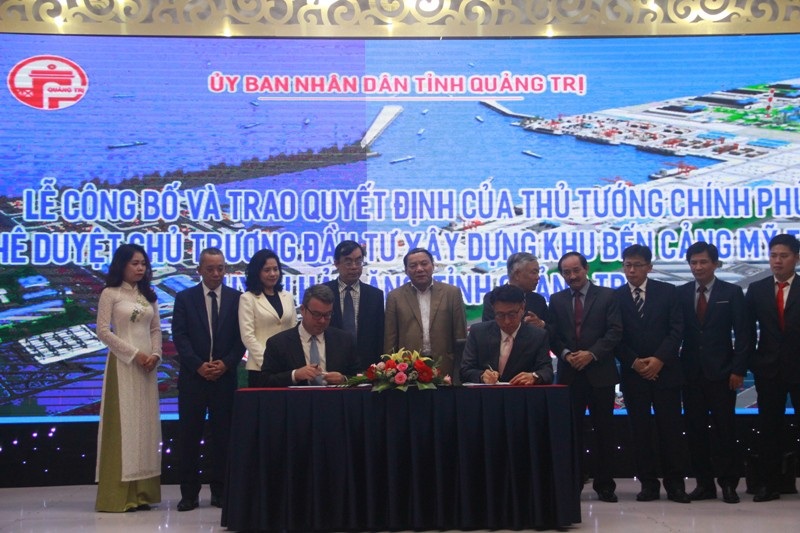 Công bố quyết định của Thủ tướng Chính phủ về xây dựng Khu bến cảng Mỹ Thủy - Ảnh 2. Công bố quyết định của Thủ tướng Chính phủ về xây dựng Khu bến cảng Mỹ Thủy - Ảnh 2.