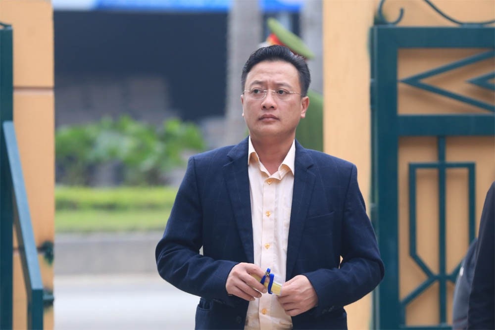 Bác sĩ Hoàng Công Lương nói không phạm tội Vô ý làm chết người - Ảnh 2. Bác sĩ Hoàng Công Lương nói không phạm tội Vô ý làm chết người - Ảnh 2.