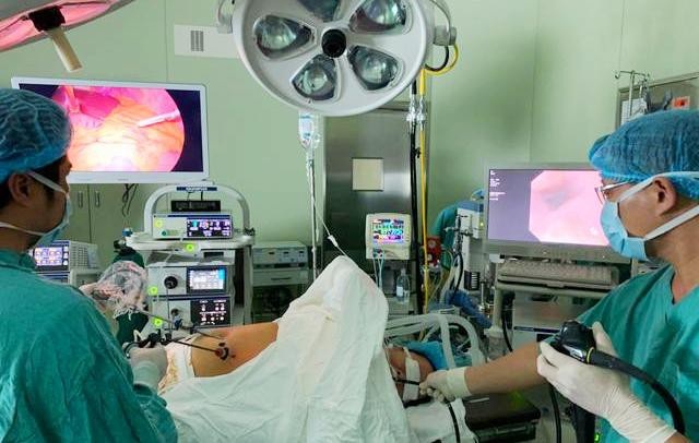 Bệnh nhân mất gần 3 lít máu đường tiêu hóa vì không tìm ra vị trí chảy máu - Ảnh 1. Bệnh nhân mất gần 3 lít máu đường tiêu hóa vì không tìm ra vị trí chảy máu - Ảnh 1.