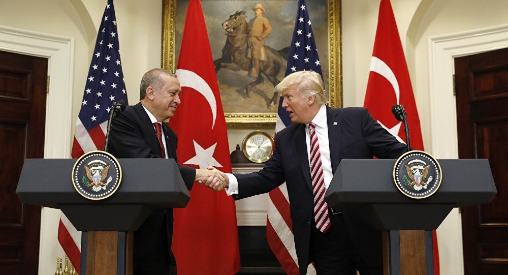Mỹ thương lượng với Thổ Nhĩ Kỳ lập vùng an toàn bảo vệ người Kurd tại Syria - Ảnh 1. Mỹ thương lượng với Thổ Nhĩ Kỳ lập vùng an toàn bảo vệ người Kurd tại Syria - Ảnh 1.