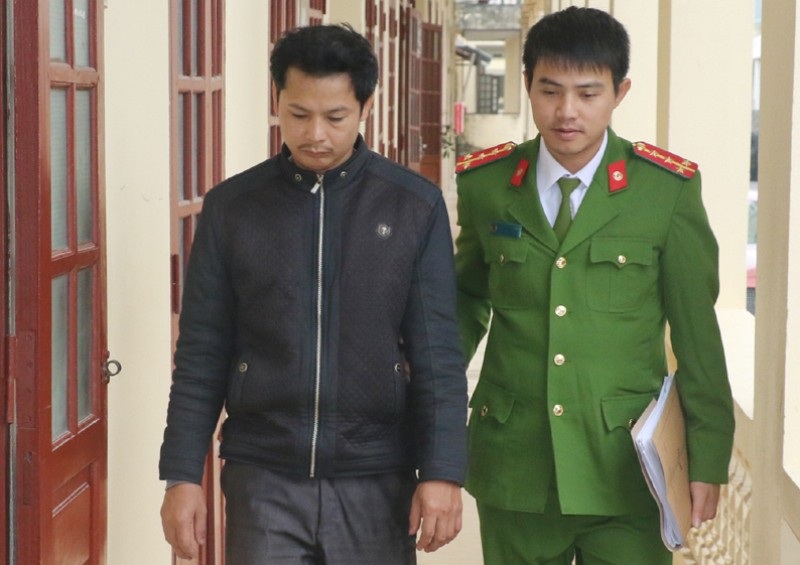 Bắt quả tang đối tượng cho vay lãi nặng - Ảnh 2. Bắt quả tang đối tượng cho vay lãi nặng - Ảnh 2.