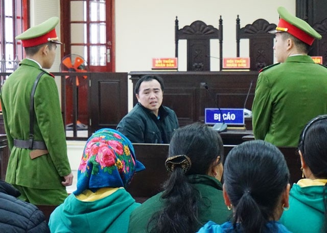 Nước mắt thầy giáo buôn cả yến ma túy vì món tiền 200 USD - Ảnh 3. Nước mắt thầy giáo buôn cả yến ma túy vì món tiền 200 USD - Ảnh 3.