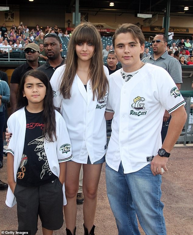 Paris Jackson đi điều trị tâm lý - Ảnh 5. Paris Jackson đi điều trị tâm lý - Ảnh 5.