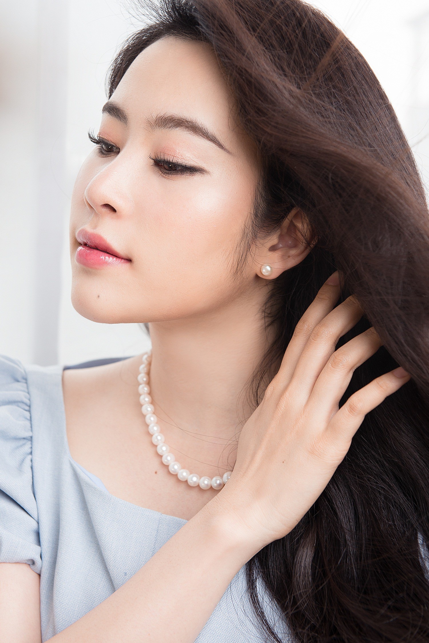 Nam Em: “23 tuổi, tôi đã thấm thía gánh chịu mọi nỗi đau một cách yếu đuối” - Ảnh 3. Nam Em: “23 tuổi, tôi đã thấm thía gánh chịu mọi nỗi đau một cách yếu đuối” - Ảnh 3.