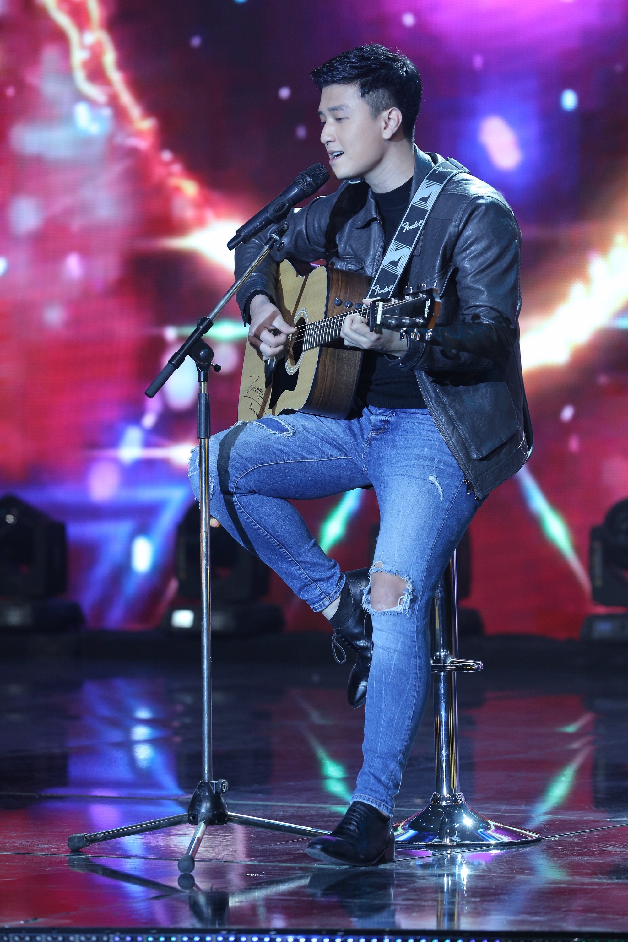 Dàn diễn viên “hot” nhất màn ảnh Việt trổ tài ca hát trong dịp Tết - Ảnh 6. Dàn diễn viên “hot” nhất màn ảnh Việt trổ tài ca hát trong dịp Tết - Ảnh 6.