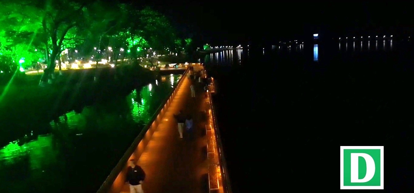 Thích thú với đường đi bộ bên sông Hương tuyệt đẹp về đêm - Ảnh 10. Thích thú với đường đi bộ bên sông Hương tuyệt đẹp về đêm - Ảnh 10.