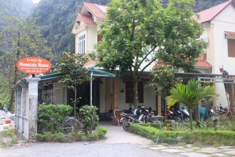 Cận cảnh hàng loạt homestay trái phép trong vùng lõi di sản Tràng An - Ảnh 10. Cận cảnh hàng loạt homestay trái phép trong vùng lõi di sản Tràng An - Ảnh 10.