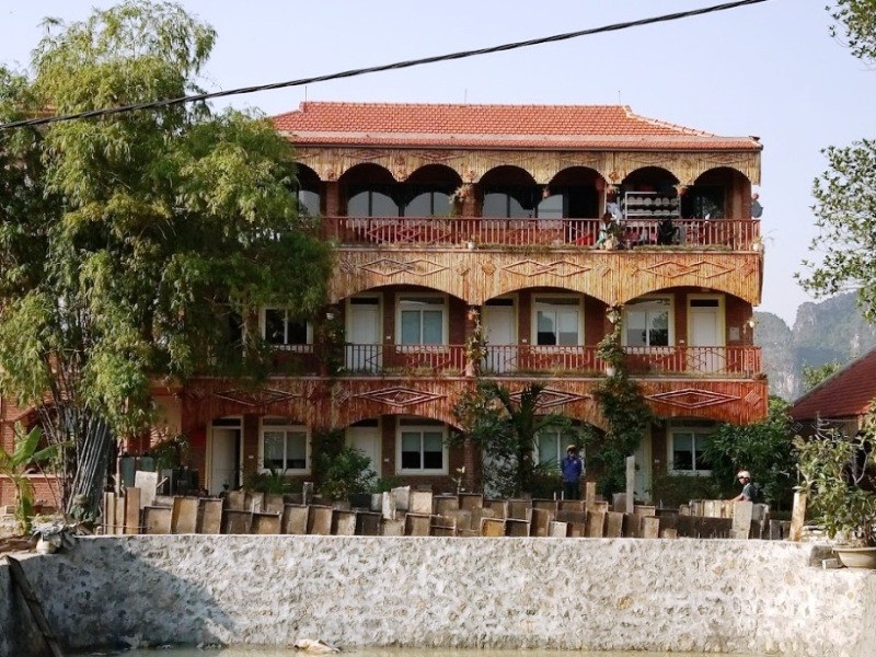 Cận cảnh hàng loạt homestay trái phép trong vùng lõi di sản Tràng An - Ảnh 11. Cận cảnh hàng loạt homestay trái phép trong vùng lõi di sản Tràng An - Ảnh 11.