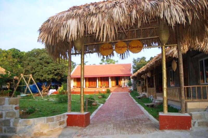 Cận cảnh hàng loạt homestay trái phép trong vùng lõi di sản Tràng An - Ảnh 13. Cận cảnh hàng loạt homestay trái phép trong vùng lõi di sản Tràng An - Ảnh 13.