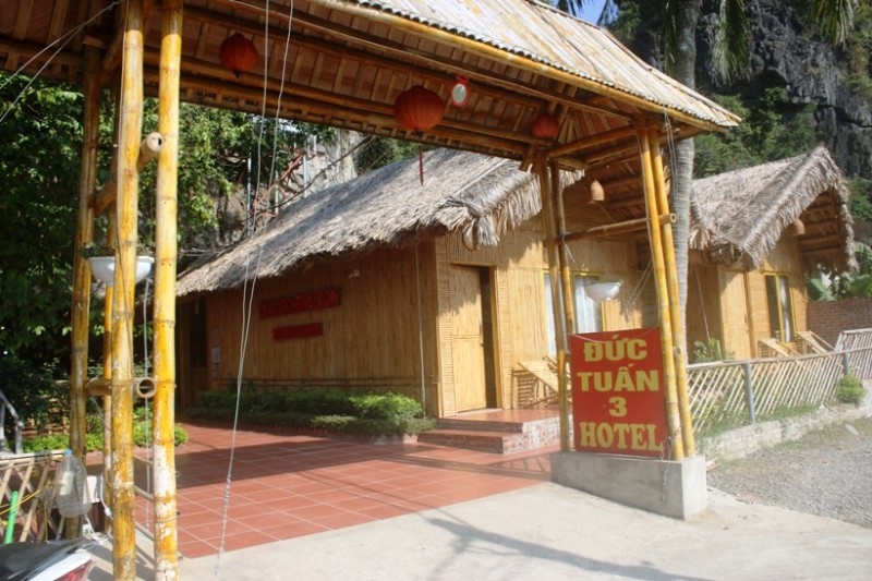 Cận cảnh hàng loạt homestay trái phép trong vùng lõi di sản Tràng An - Ảnh 3. Cận cảnh hàng loạt homestay trái phép trong vùng lõi di sản Tràng An - Ảnh 3.
