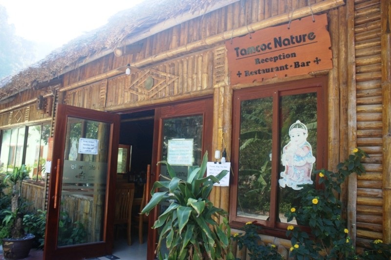 Cận cảnh hàng loạt homestay trái phép trong vùng lõi di sản Tràng An - Ảnh 4. Cận cảnh hàng loạt homestay trái phép trong vùng lõi di sản Tràng An - Ảnh 4.
