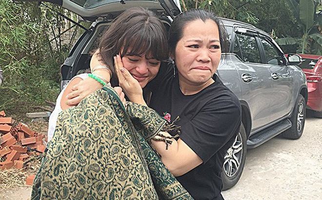 Hy hữu: Cô gái người Pháp tìm thấy cha Việt thất lạc 26 năm nhờ mạng xã hội - Ảnh 3. Hy hữu: Cô gái người Pháp tìm thấy cha Việt thất lạc 26 năm nhờ mạng xã hội - Ảnh 3.