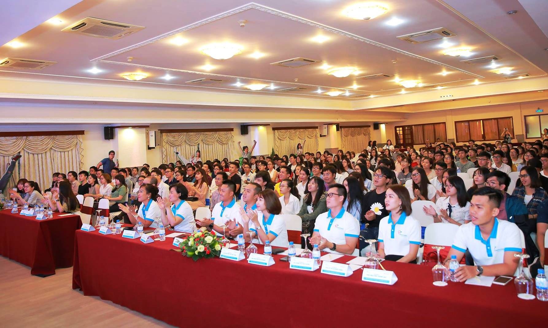 Truyền cảm hứng biến điều không thể thành có thể - Ảnh 1. Truyền cảm hứng biến điều không thể thành có thể - Ảnh 1.