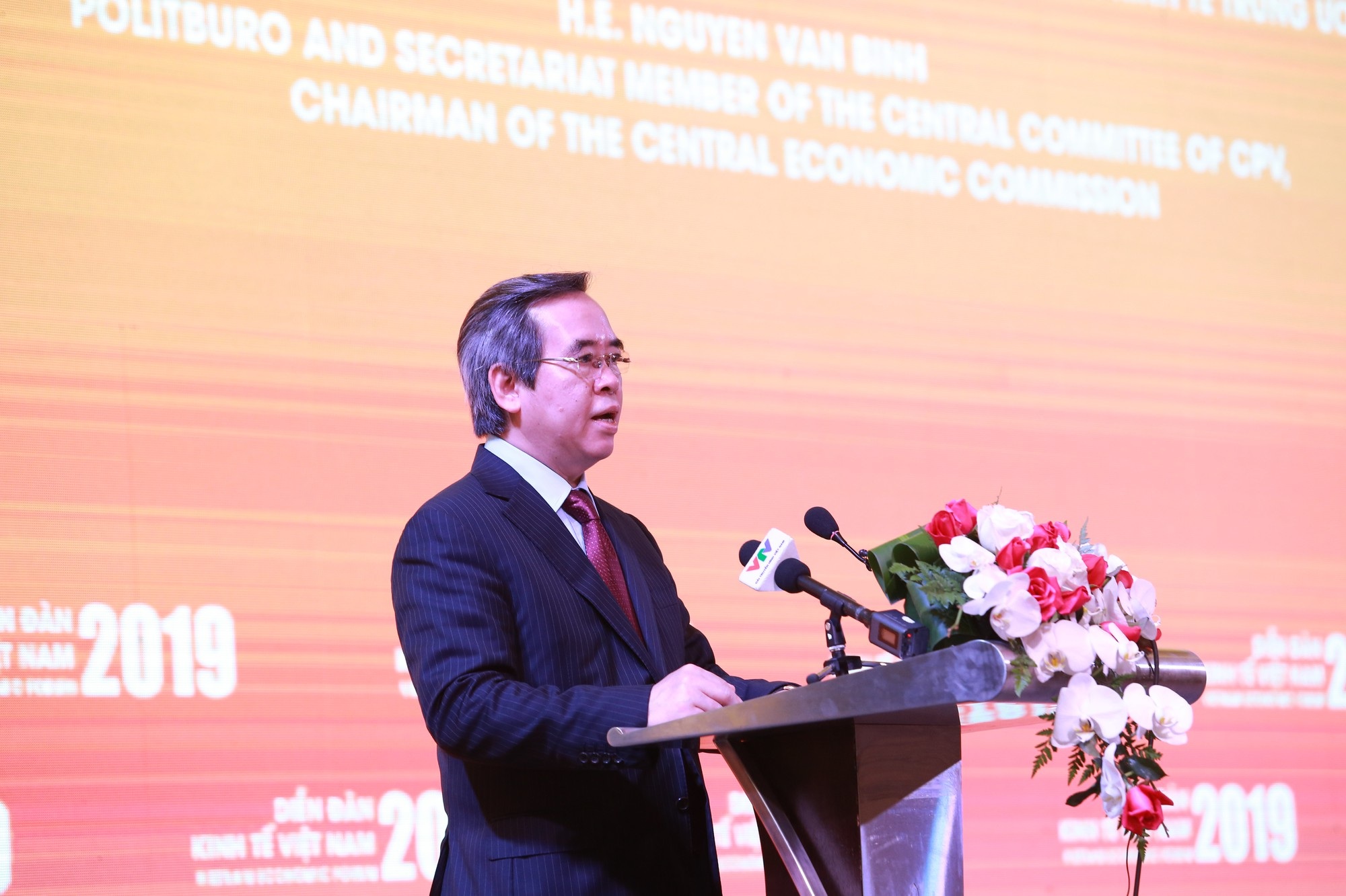 Việt Nam không phải một con mèo nhỏ mà cần là con hổ lớn của châu Á - Ảnh 1. Việt Nam không phải một con mèo nhỏ mà cần là con hổ lớn của châu Á - Ảnh 1.