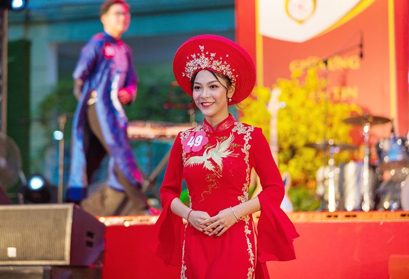 Chung kết cuộc thi học sinh giỏi giang - tài năng - thanh lịch trường Nguyễn Bỉnh Khiêm - Ảnh 3. Chung kết cuộc thi học sinh giỏi giang - tài năng - thanh lịch trường Nguyễn Bỉnh Khiêm - Ảnh 3.