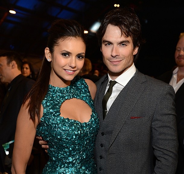 Nina Dobrev vẫn vui vẻ gặp gỡ vợ chồng bạn trai cũ - Ảnh 3. Nina Dobrev vẫn vui vẻ gặp gỡ vợ chồng bạn trai cũ - Ảnh 3.