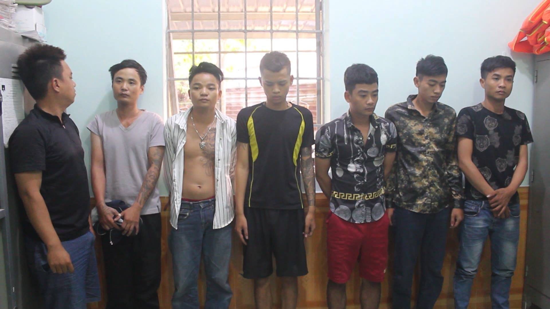 Điều tra hàng loạt đối tượng cho vay nặng lãi - Ảnh 1. Điều tra hàng loạt đối tượng cho vay nặng lãi - Ảnh 1.