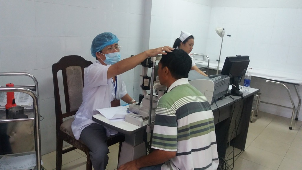 Hơn 7,3 tỷ đồng phát hiện sớm bệnh võng mạc đái tháo đường - Ảnh 1. Hơn 7,3 tỷ đồng phát hiện sớm bệnh võng mạc đái tháo đường - Ảnh 1.