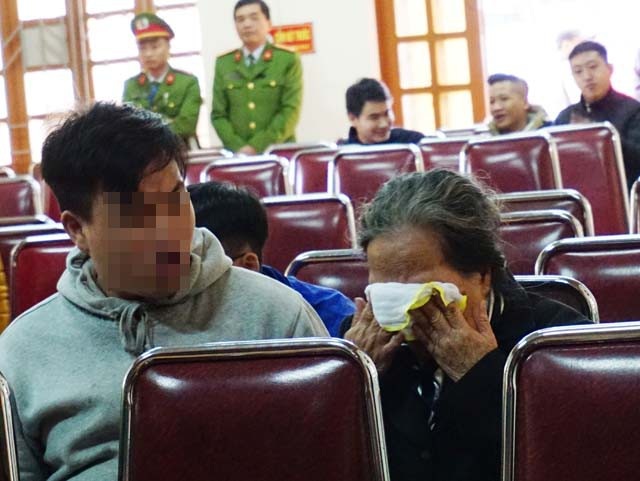 Đi Trung Quốc chở hàng, “tiện thể” buôn hơn 4 tạ pháo - Ảnh 4. Đi Trung Quốc chở hàng, “tiện thể” buôn hơn 4 tạ pháo - Ảnh 4.