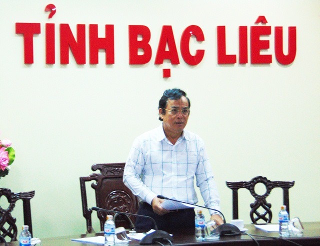 Lo bão số 1, Cà Mau, Bạc Liêu đề nghị Trung ương hỗ trợ - 5 Chủ tịch tỉnh Bạc Liêu Dương Thành Trung chỉ đạo tại cuộc họp.