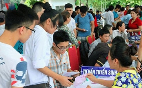 Tuyển sinh đại học: Không nên cho thí sinh đăng ký nhiều nguyện vọng - Ảnh 1. Tuyển sinh đại học: Không nên cho thí sinh đăng ký nhiều nguyện vọng - Ảnh 1.