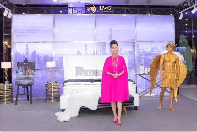 Dàn sao Việt mê mẩn trước những chiếc nệm sang trọng tại show của Đỗ Mạnh Cường - Ảnh 1. Dàn sao Việt mê mẩn trước những chiếc nệm sang trọng tại show của Đỗ Mạnh Cường - Ảnh 1.