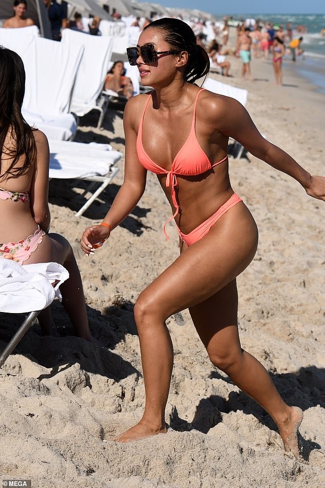 
Đôi tình nhân trẻ vừa đưa nhau đi nghỉ giáng sinh ở Jamaica trước đó
