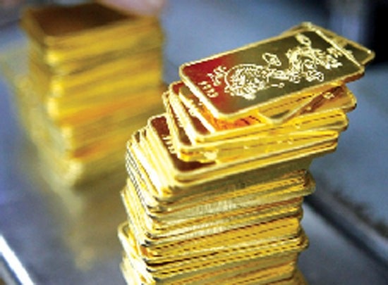 Giá vàng SJC bật tăng mạnh - 1
Phiên giao dịch hôm nay 3/1, giá vàng SJC bật tăng mạnh trong bối cảnh giá vàng thế giới đạt đỉnh của hơn sáu tháng trong phiên khi đồng USD cùng với các thị trường chứng khoán châu Á đi xuống.