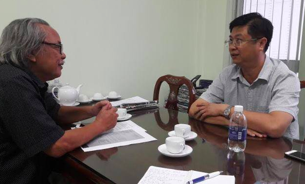 Bộ trưởng Nội vụ: Bổ nhiệm Phó Chủ tịch TP Cần Thơ “đúng quy trình” - 1
Ông Trương Quang Hoài Nam (áo màu sáng) - Phó chủ tịch UBND TP Cần Thơ trong buổi tiếp xúc với Nhà báo Phan Huy - Trưởng đại diện Văn phòng Cần Thơ báo Điện tử Dân trí