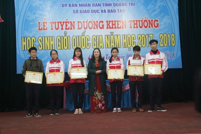 Nâng cao chất lượng giáo dục, ứng dụng CNTT trong dạy học, quản lý - Ảnh 3. Nâng cao chất lượng giáo dục, ứng dụng CNTT trong dạy học, quản lý - Ảnh 3.
