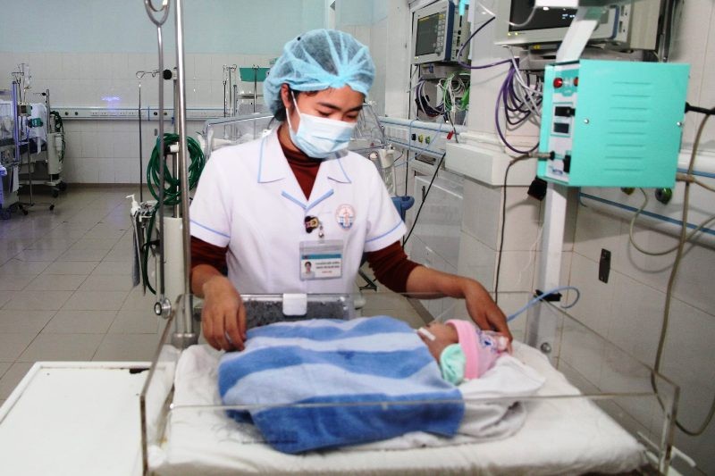 Mẹ bỏ lại con vừa sinh tại bệnh viện “nhờ” nhân viên y tế chăm sóc - Ảnh 1. Mẹ bỏ lại con vừa sinh tại bệnh viện “nhờ” nhân viên y tế chăm sóc - Ảnh 1.