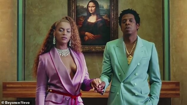 Quyền lực của ngôi sao đối với thị hiếu du lịch - 1
Beyonce và Jay-Z trong MV quay tại bảo tàng Louvre