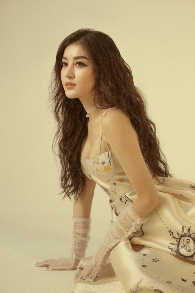 Á hậu Huyền My bất ngờ hé lộ đám cưới bí mật trên biển chỉ 50 khách mời - Ảnh 3. Á hậu Huyền My bất ngờ hé lộ đám cưới bí mật trên biển chỉ 50 khách mời - Ảnh 3.