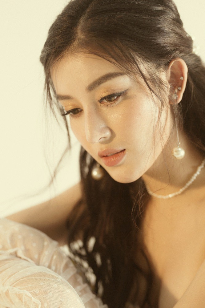 Á hậu Huyền My bất ngờ hé lộ đám cưới bí mật trên biển chỉ 50 khách mời - Ảnh 9. Á hậu Huyền My bất ngờ hé lộ đám cưới bí mật trên biển chỉ 50 khách mời - Ảnh 9.